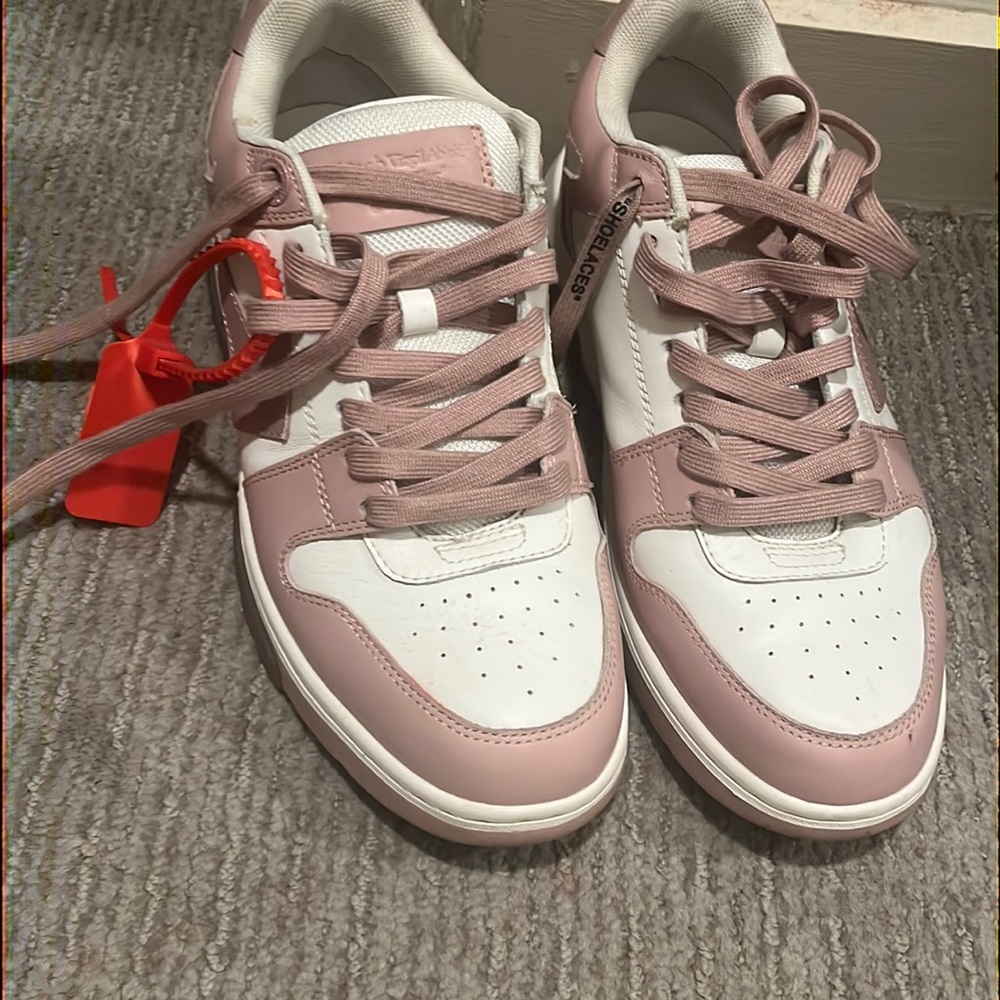 Off White woman sneakers good condition